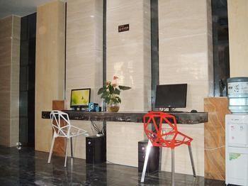 Xingbo Express Hotel Guilin Car Station Branch Екстер'єр фото